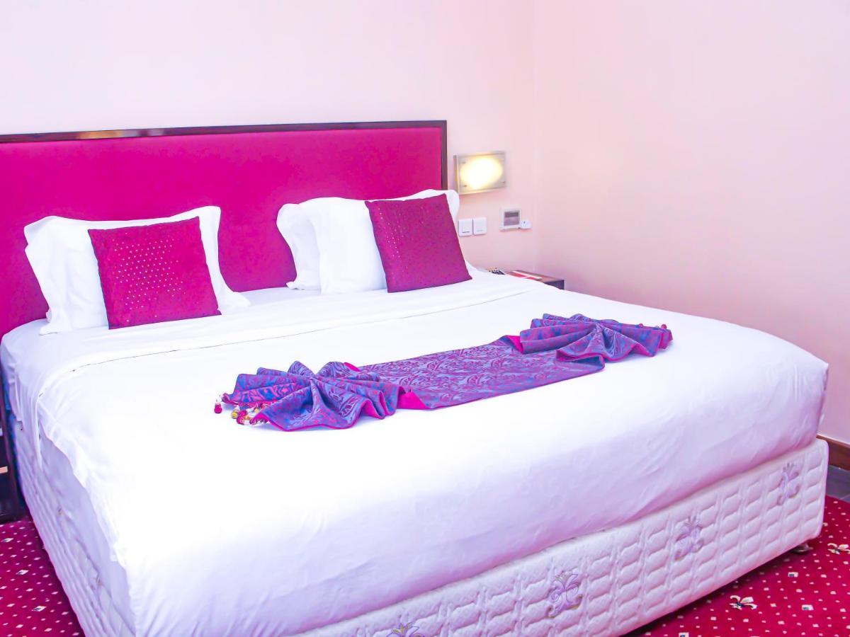 Hotel Fleur De Lys Almadies 3*